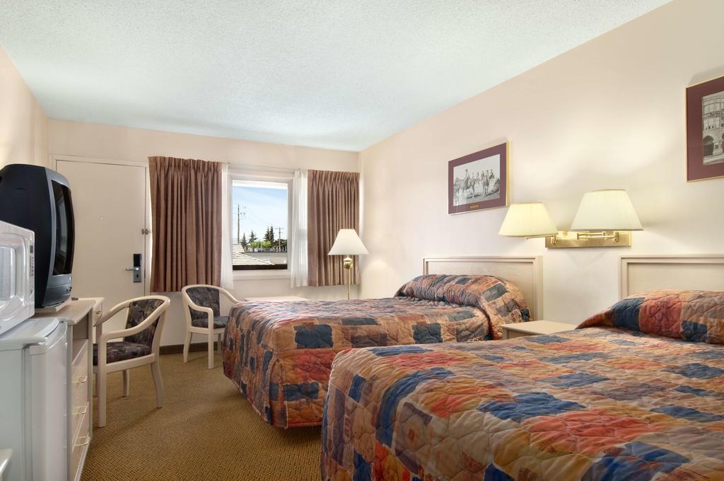 Thriftlodge Calgary North Dış mekan fotoğraf